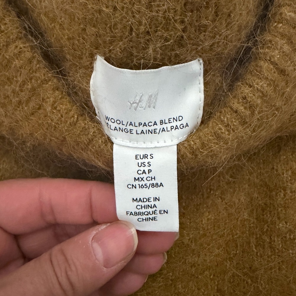 H&M Warm Tan wool alpaca blend sweater - Picture 2 of 4